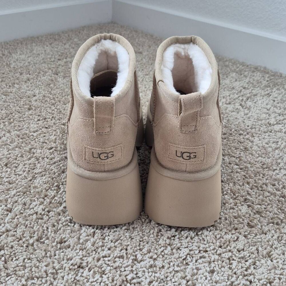UGG CLASSIC ULTRA MINI HEIGHTS HICKORY PLATFORM BOOTS SIZE 10 - Picture 4 of 7